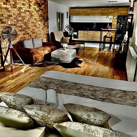 Underground Apartment Bratislava-Nivy Exteriör bild