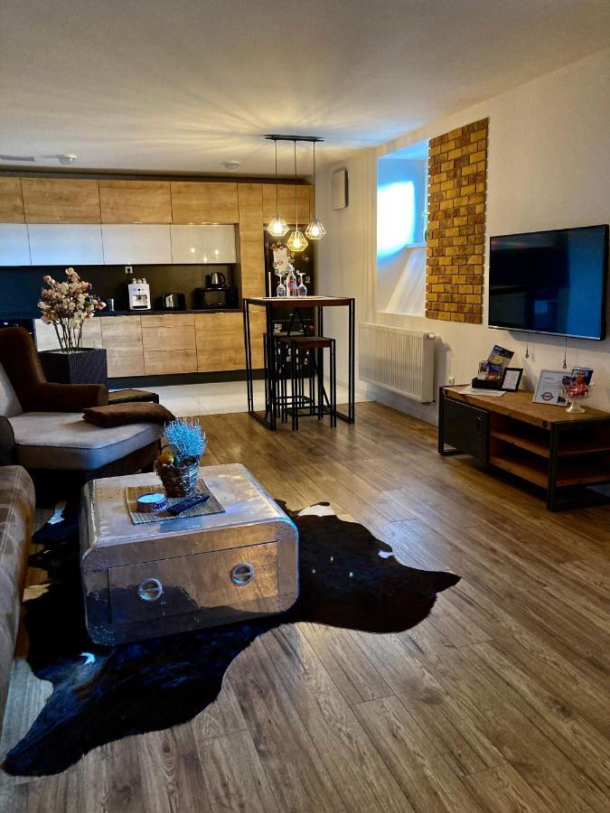 Underground Apartment Bratislava-Nivy Exteriör bild