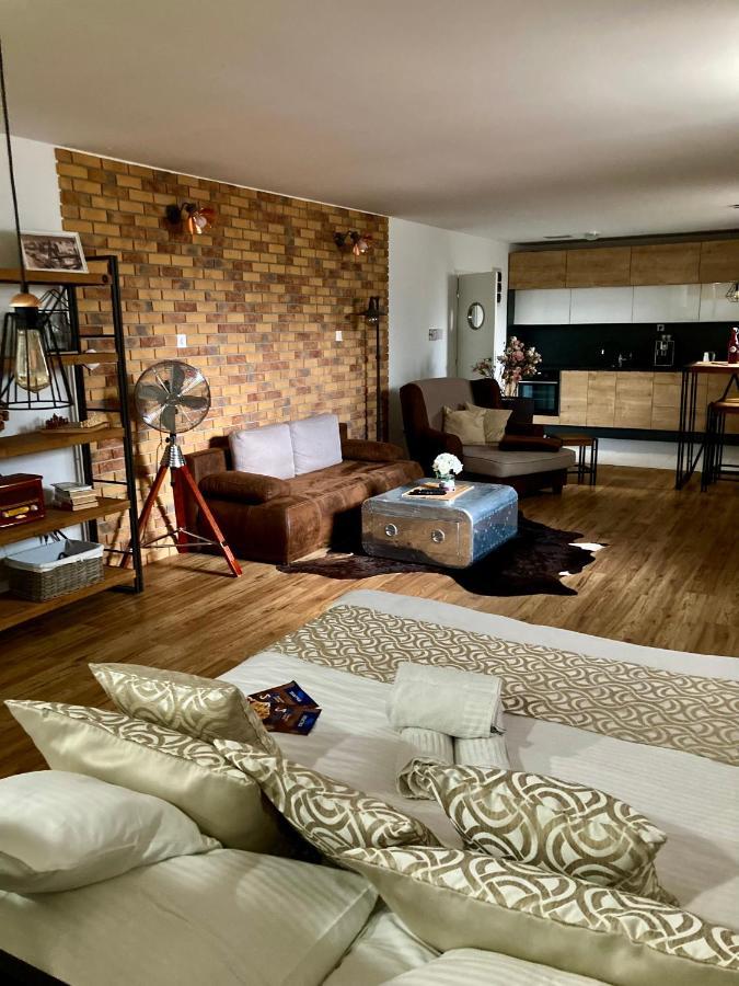 Underground Apartment Bratislava-Nivy Exteriör bild