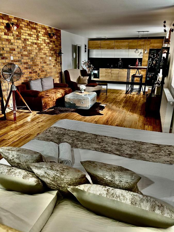 Underground Apartment Bratislava-Nivy Exteriör bild