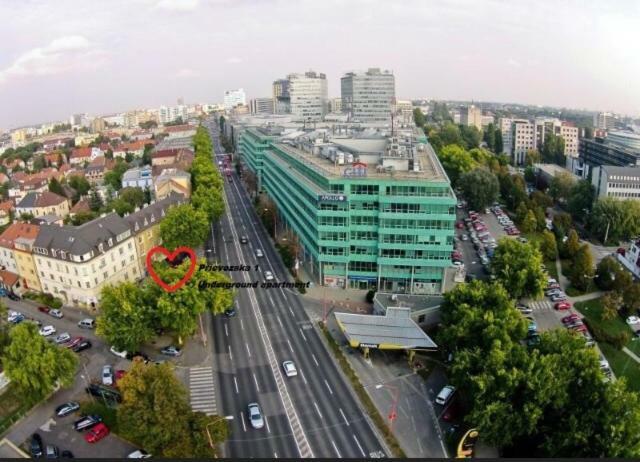 Underground Apartment Bratislava-Nivy Exteriör bild